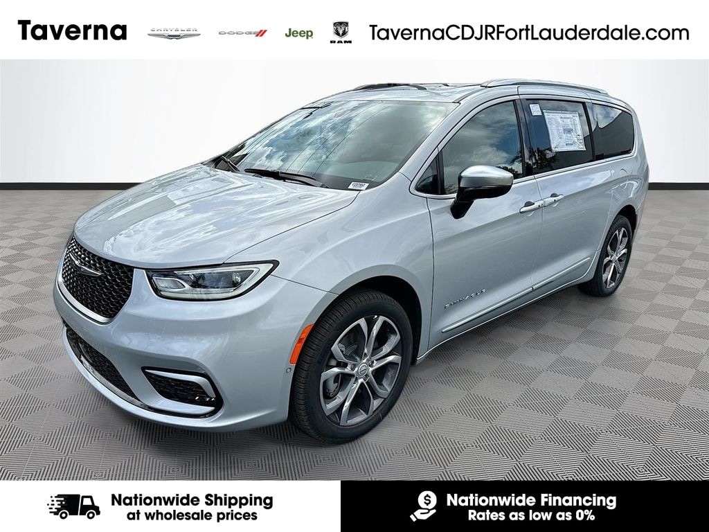 New 2026 Chrysler Pacifica PINNACLE AWD Passenger Van