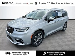2026 Chrysler Pacifica PINNACLE AWD Passenger Van