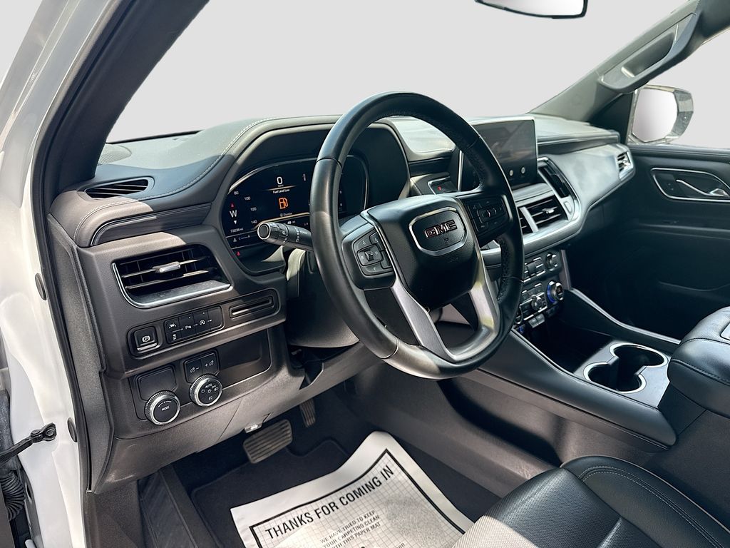 2024 GMC Yukon SLT - Photo 10