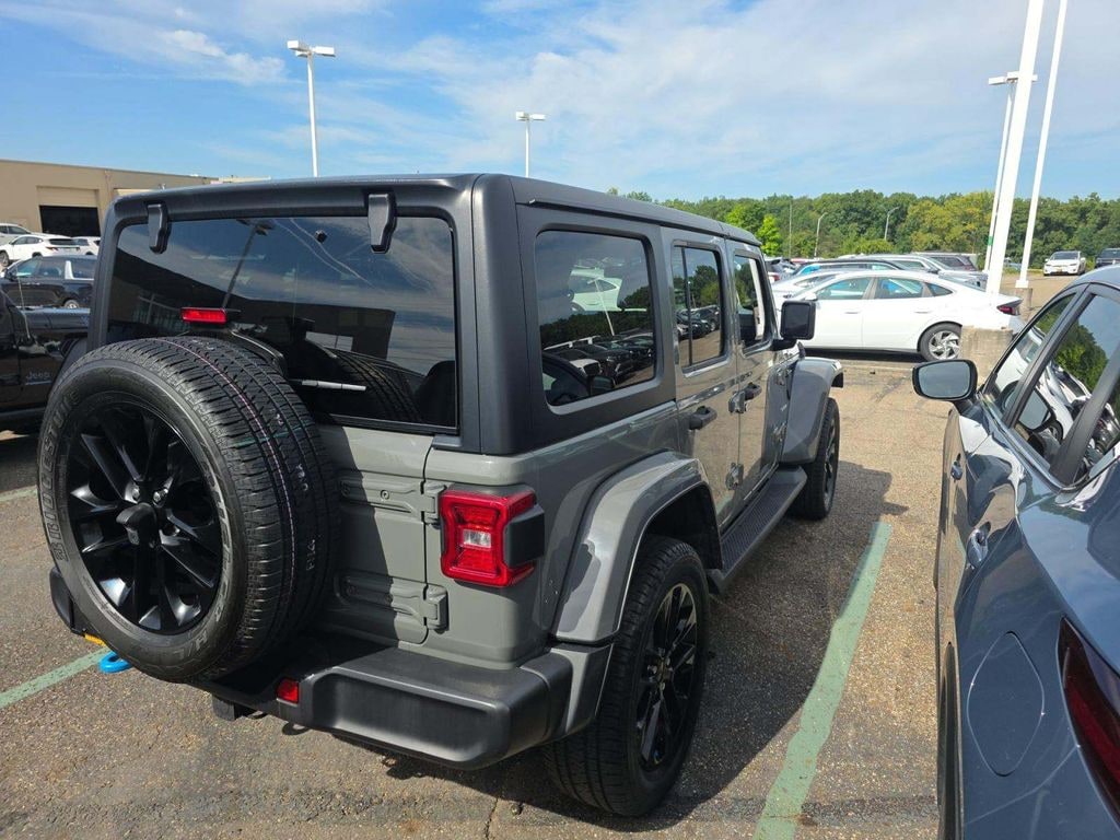 2023 Jeep Wrangler 4xe Sahara fotoğraf 3