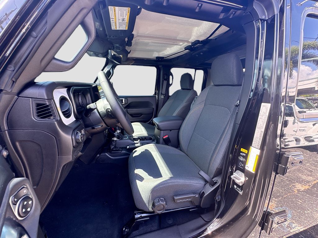 2025 Jeep Gladiator Sport S - Photo 22