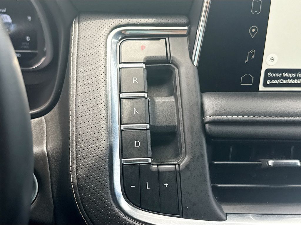 2024 GMC Yukon XL SLT - Photo 18