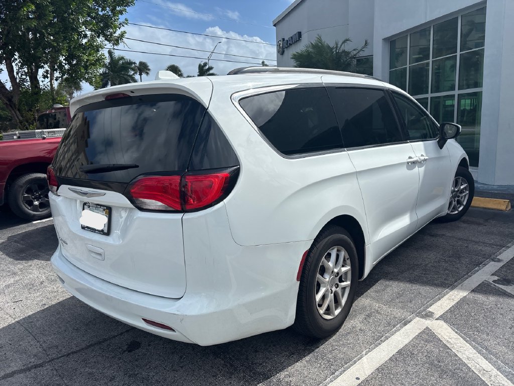 Used 2020 Chrysler Voyager LXI Van Passenger Van