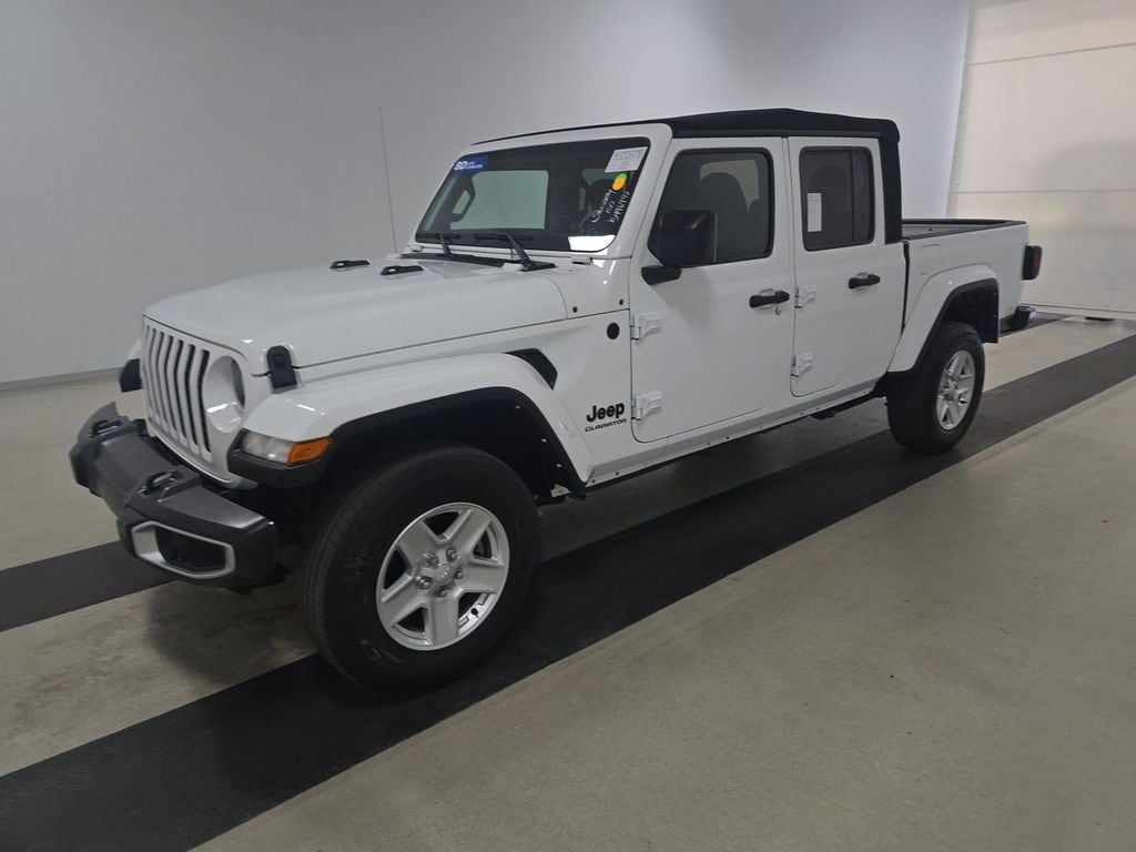 2022 Jeep Gladiator Sport S's photo