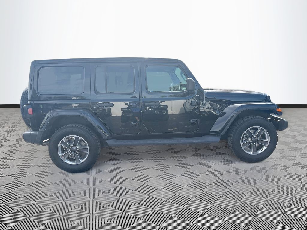 2022 Jeep Wrangler Unlimited Sahara fotoğraf 3