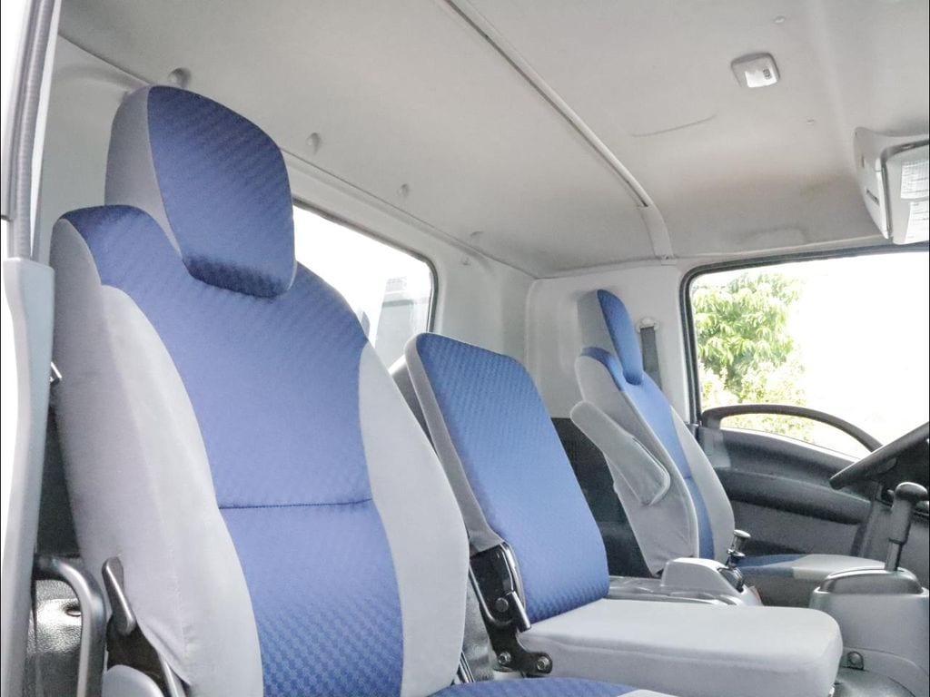 2022 Isuzu FTR - Photo 44