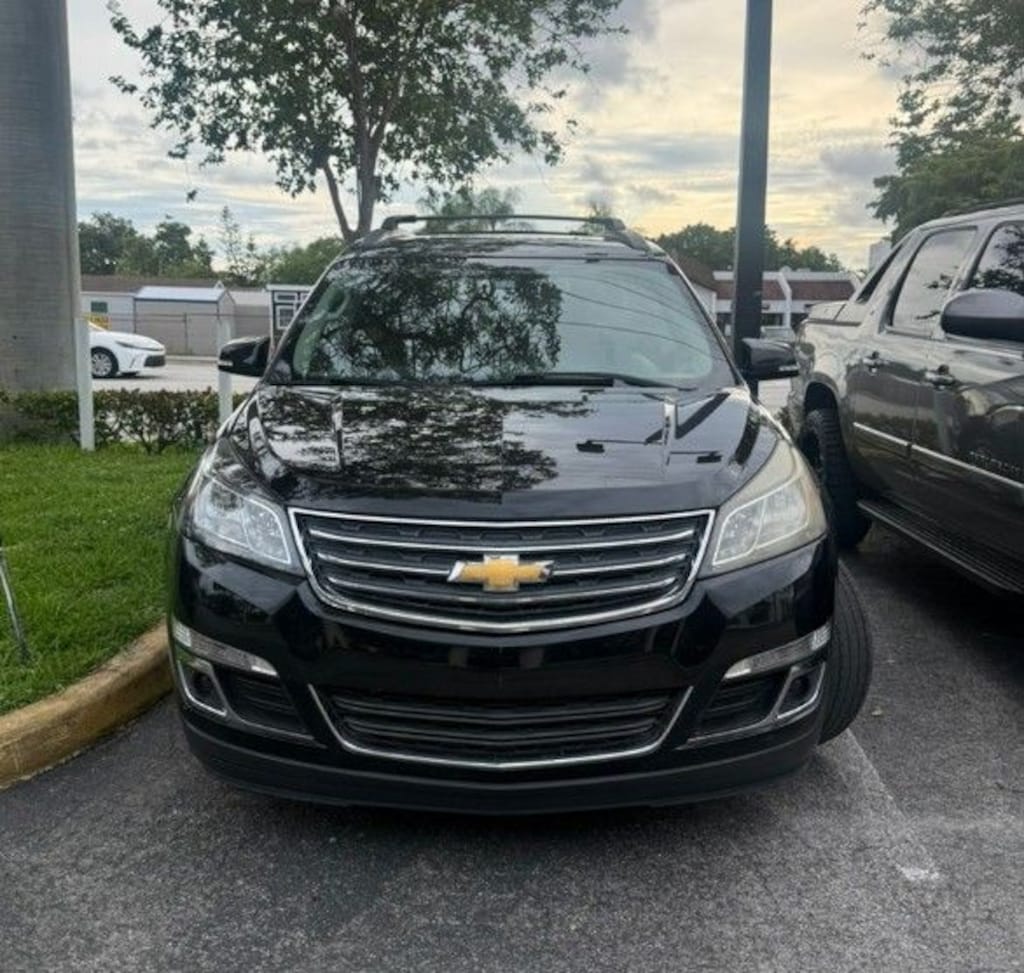 Used 2017 Chevrolet Traverse LT w/1LT SUV