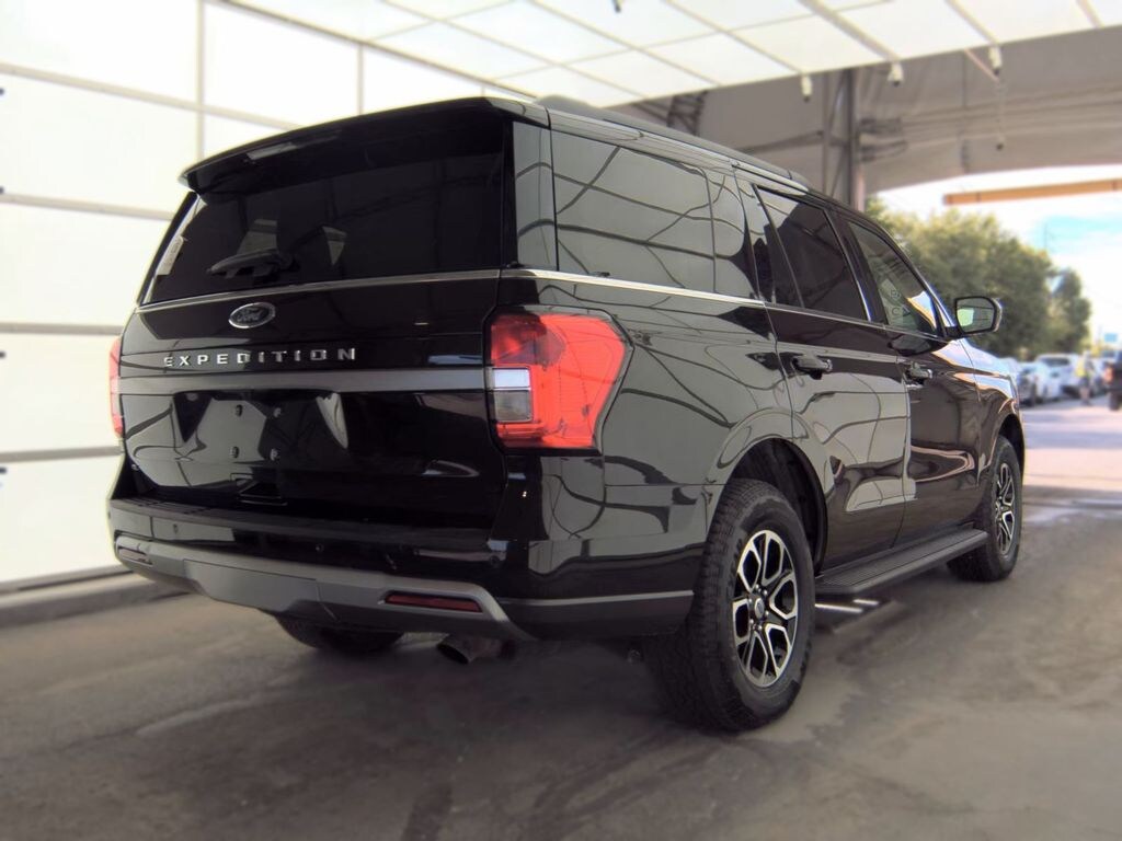 Used 2024 Ford Expedition XLT SUV