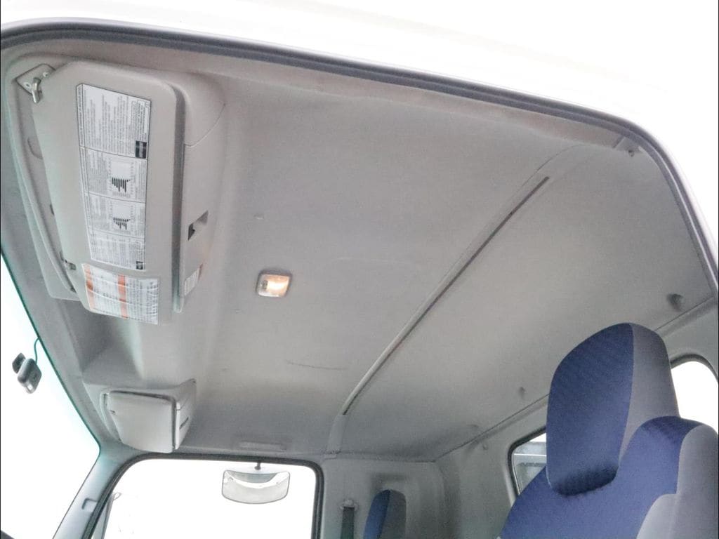 2022 Isuzu FTR - Photo 38