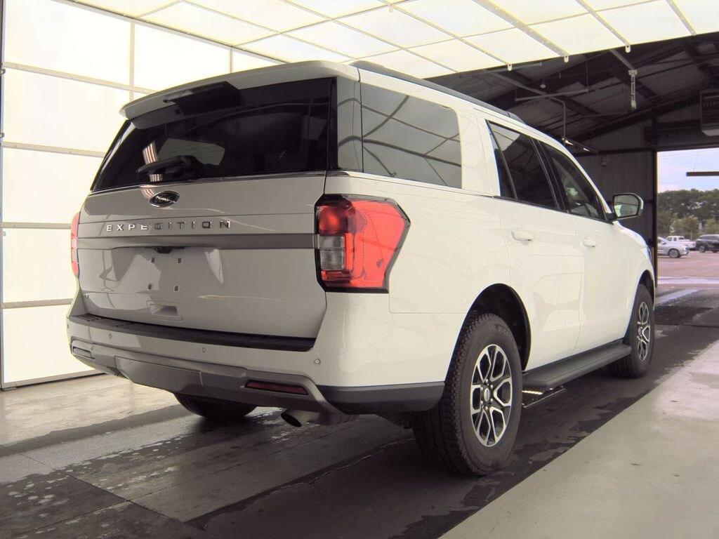 Used 2024 Ford Expedition XLT SUV