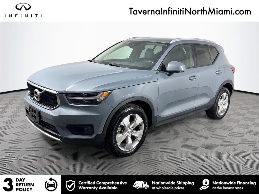 Used 2021 Volvo XC40 T5 Momentum SUV
