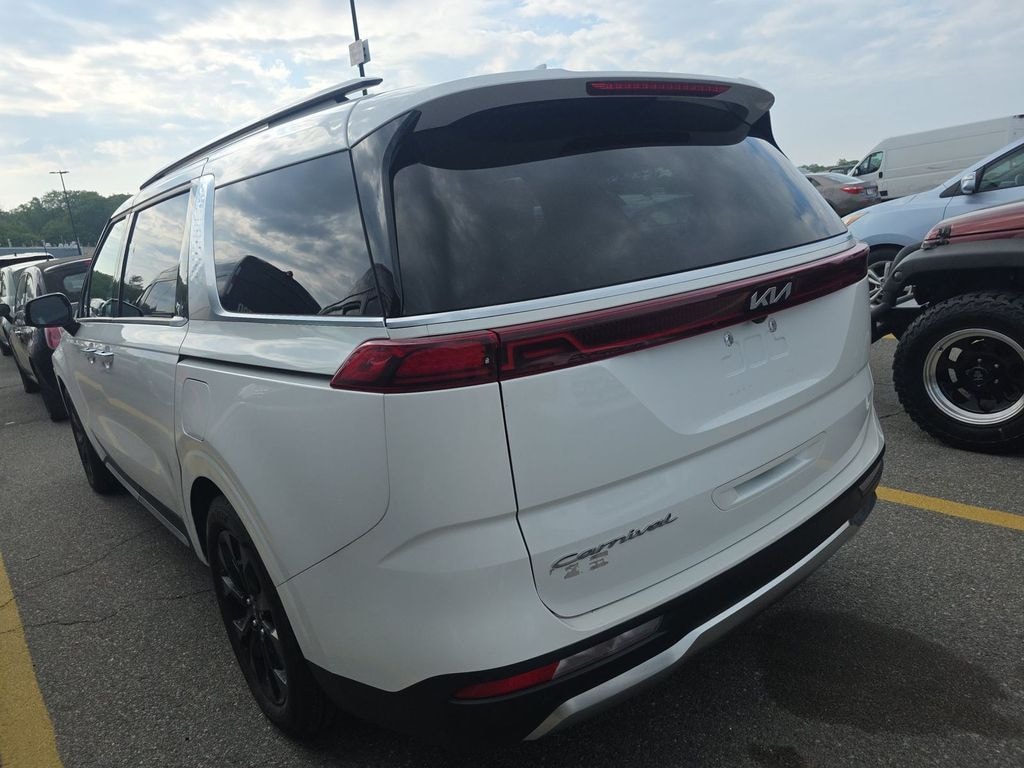 Used 2022 Kia Carnival SX Prestige MPV