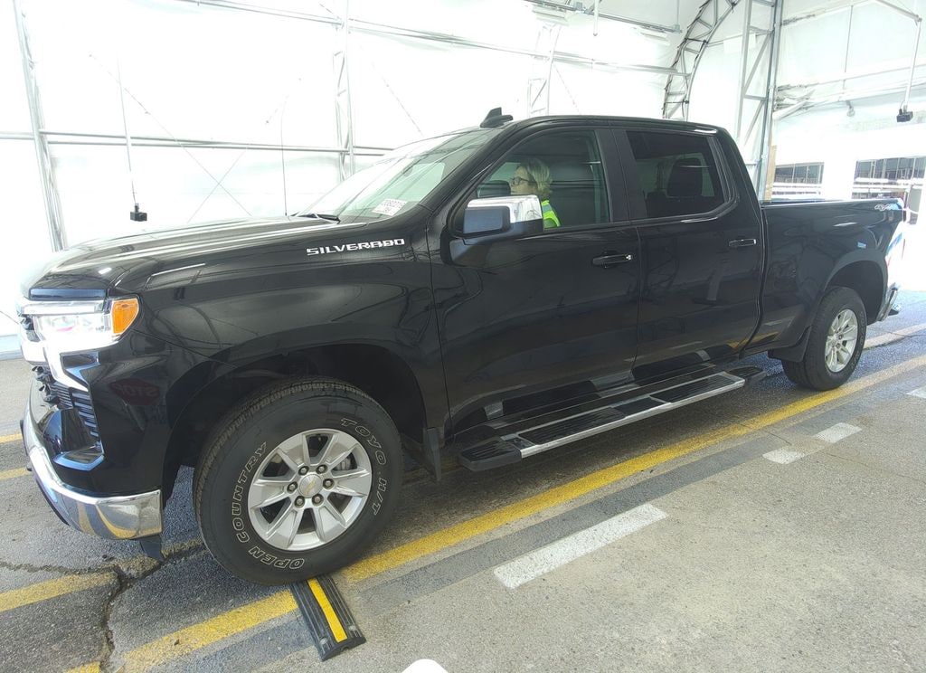 Used 2023 Chevrolet Silverado 1500 LT w/1LT Truck Crew Cab