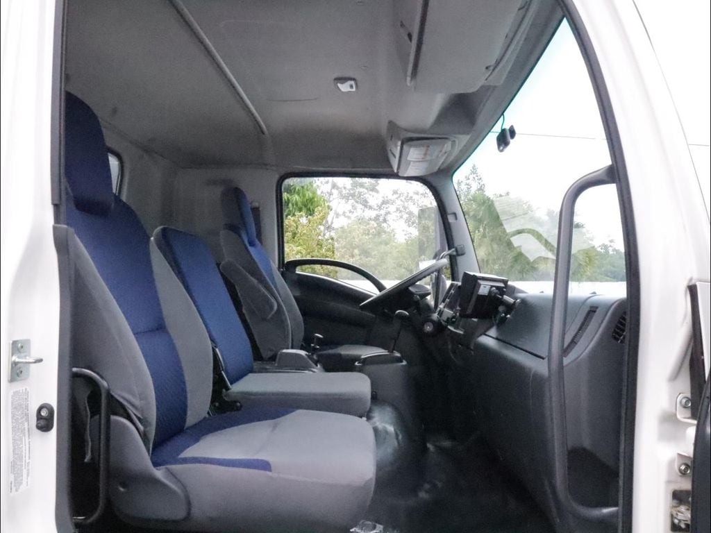 2022 Isuzu FTR - Photo 42