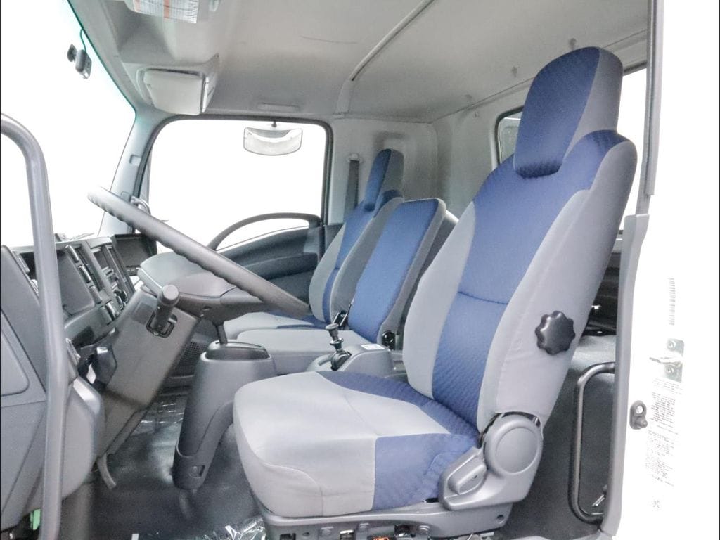 2022 Isuzu FTR - Photo 34