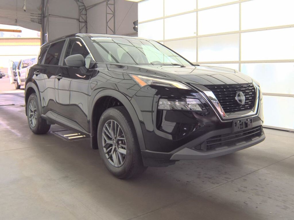 Used 2023 Nissan Rogue S SUV
