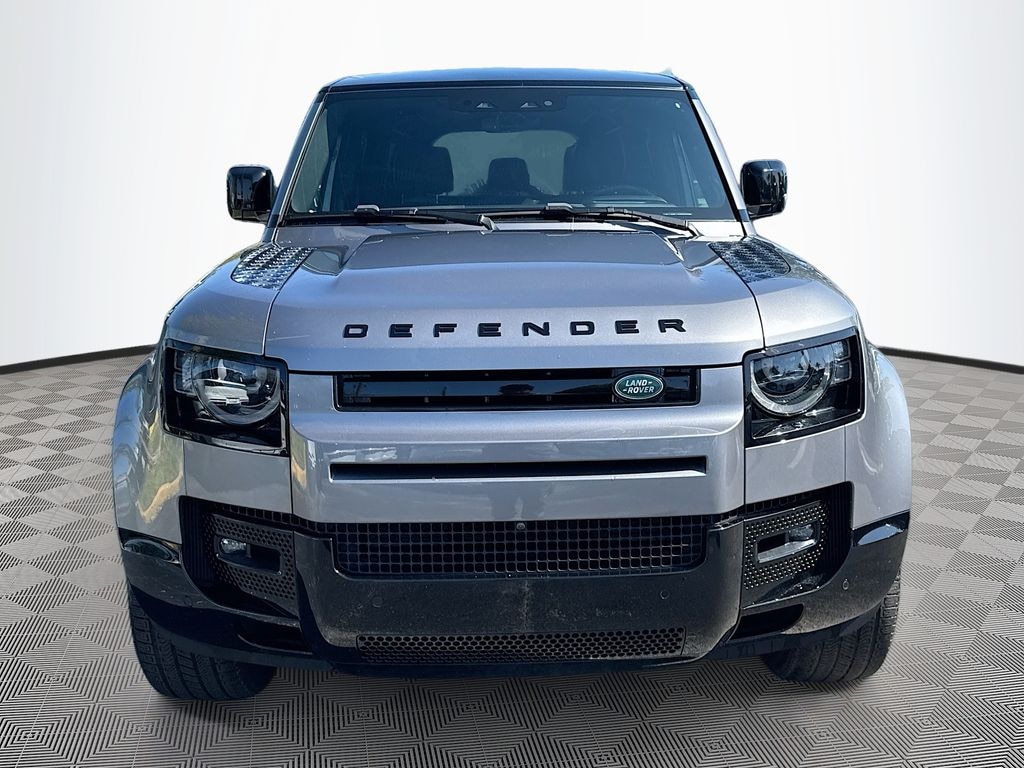 Used 2024 Land Rover Defender 110 X-Dynamic SE SUV