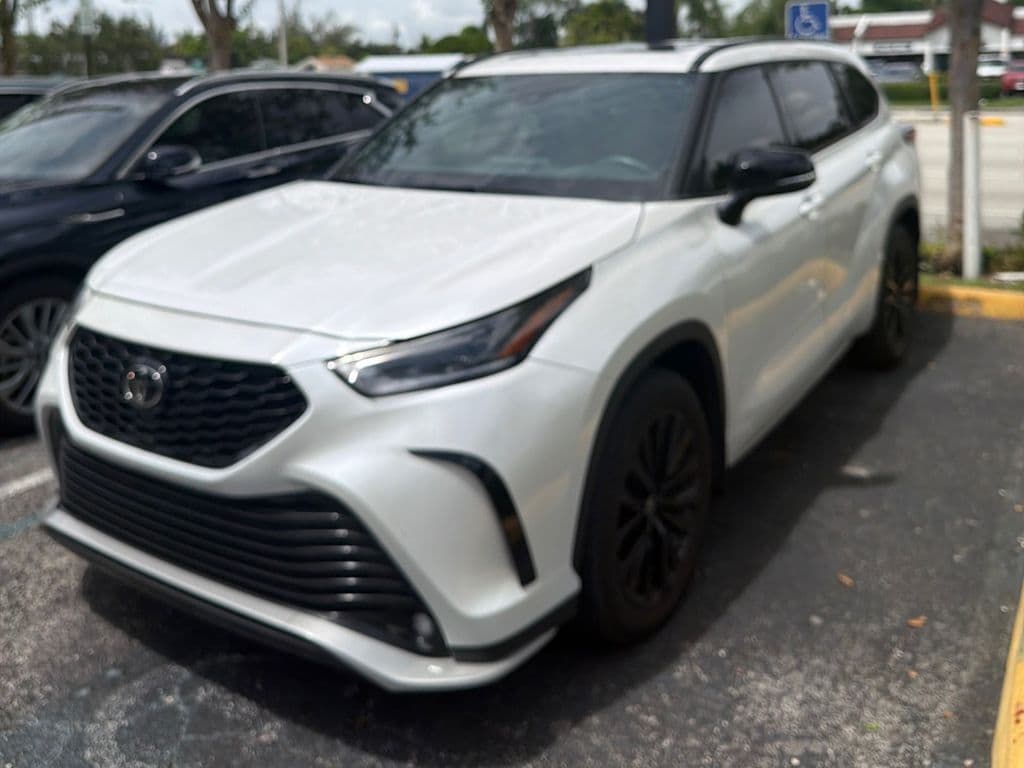 Used 2024 Toyota Highlander XSE SUV