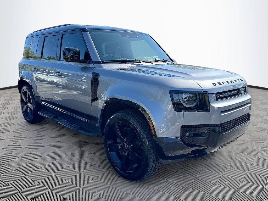Used 2024 Land Rover Defender 110 X-Dynamic SE SUV