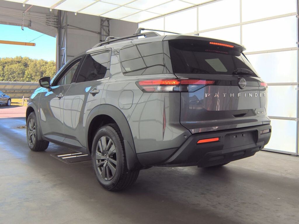 Used 2024 Nissan Pathfinder SV SUV