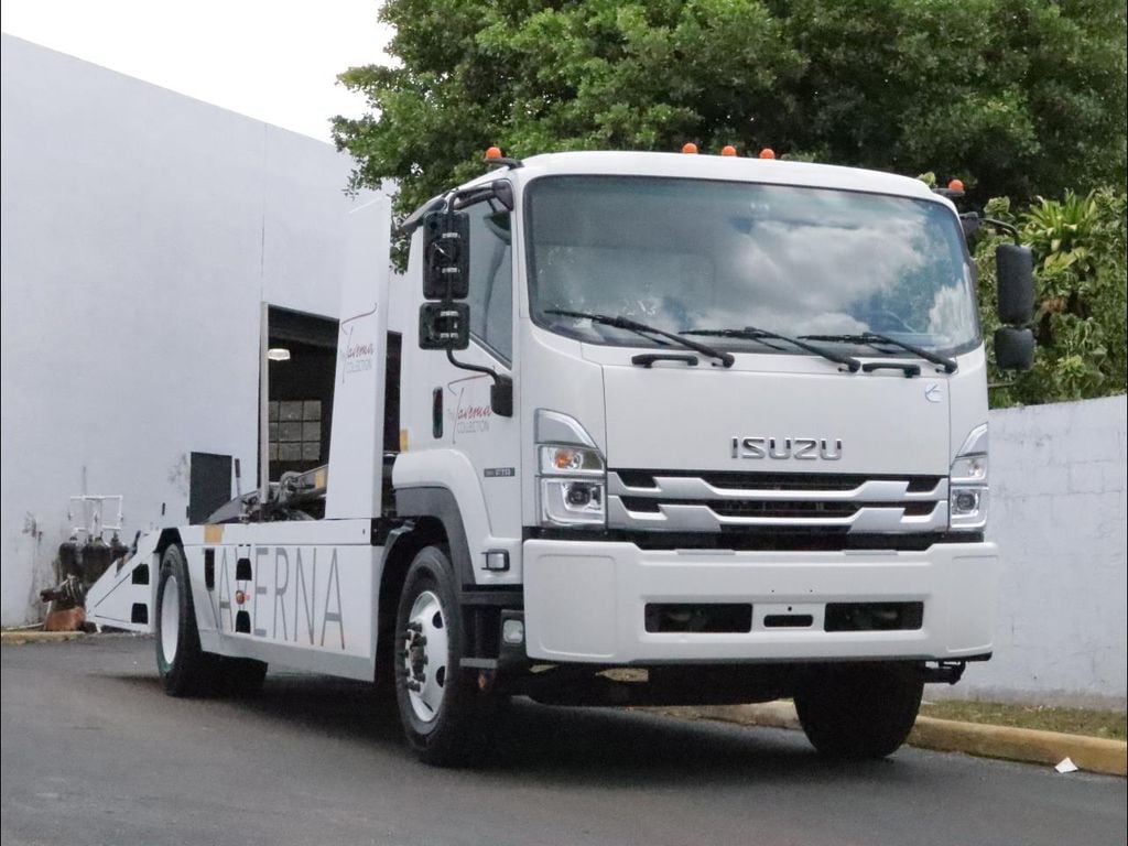 2022 Isuzu FTR - Photo 11