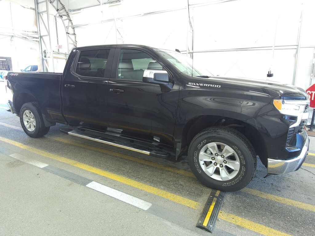 Used 2023 Chevrolet Silverado 1500 LT w/1LT Truck Crew Cab