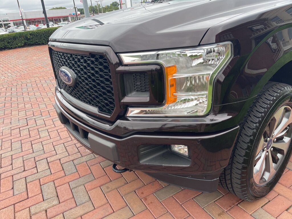 2019 Ford F-150 XL photo 2