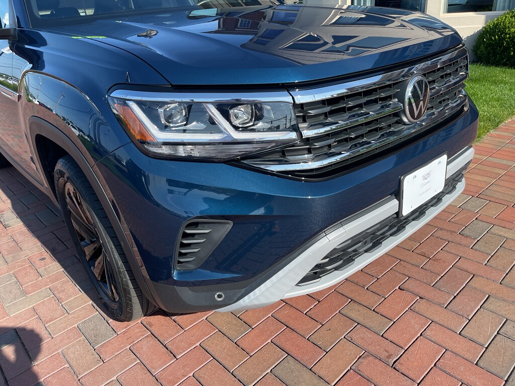 2022 Volkswagen Atlas Cross Sport V6 SE Technology photo 4