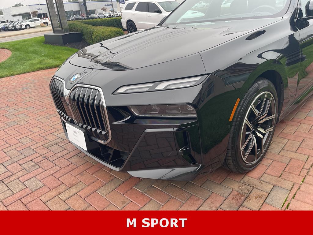 2024 Bmw 740i xDrive photo 2