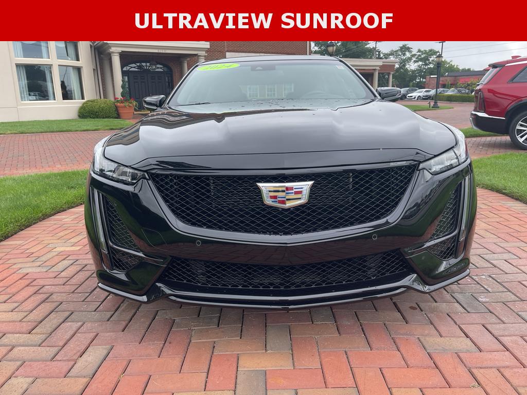 2024 Cadillac CT5 V photo 3