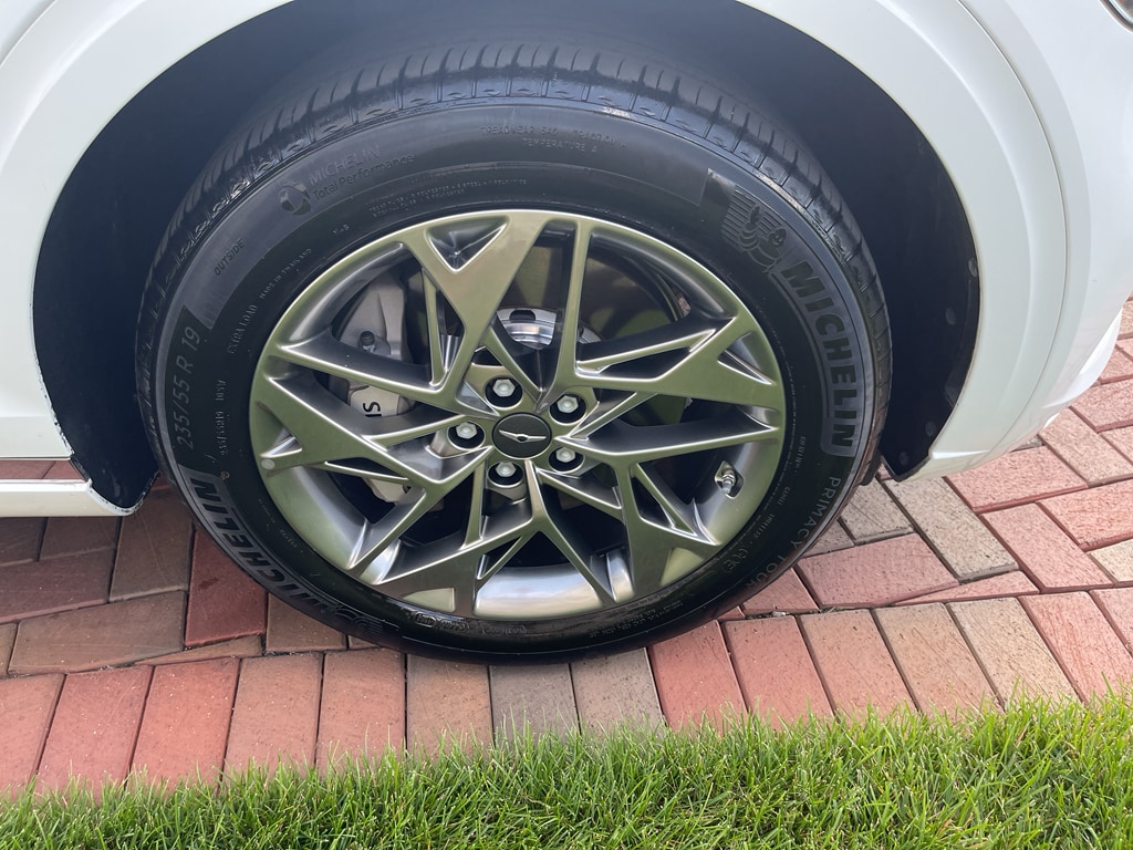 2025 GENESIS GV70 Standard - Photo 6