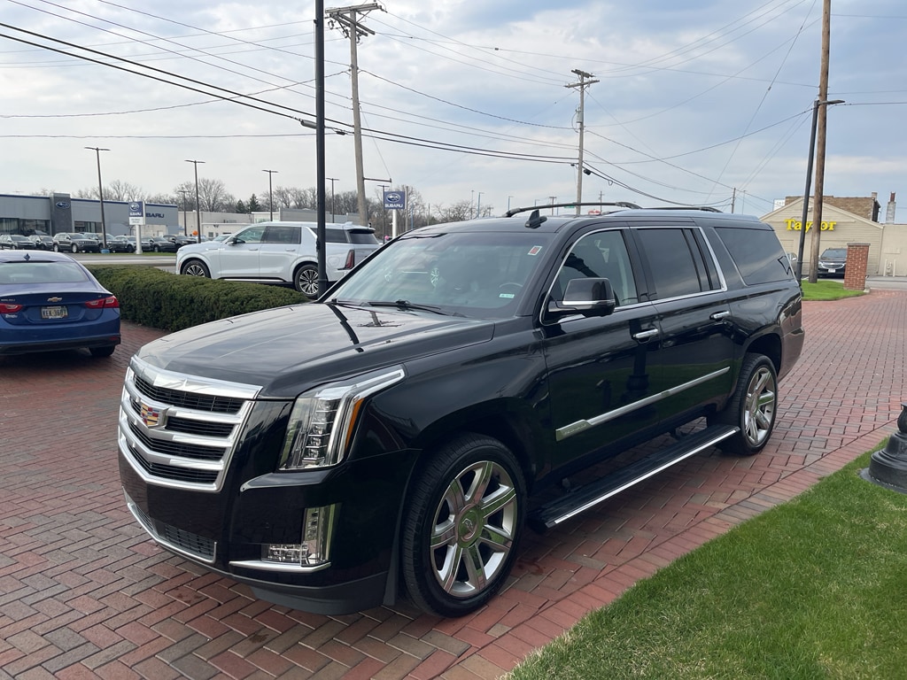 2019 Cadillac Escalade ESV AWD Premium Luxury's photo