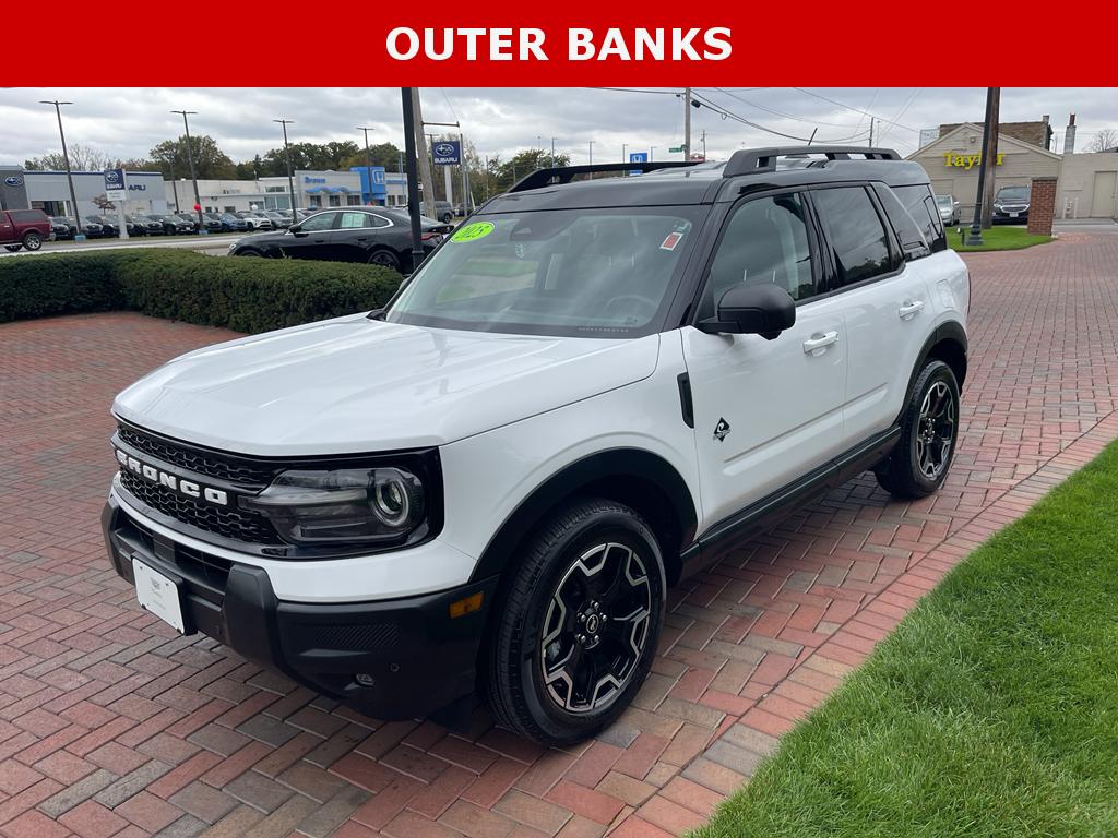 2025 Ford Bronco Sport Outer Banks's photo