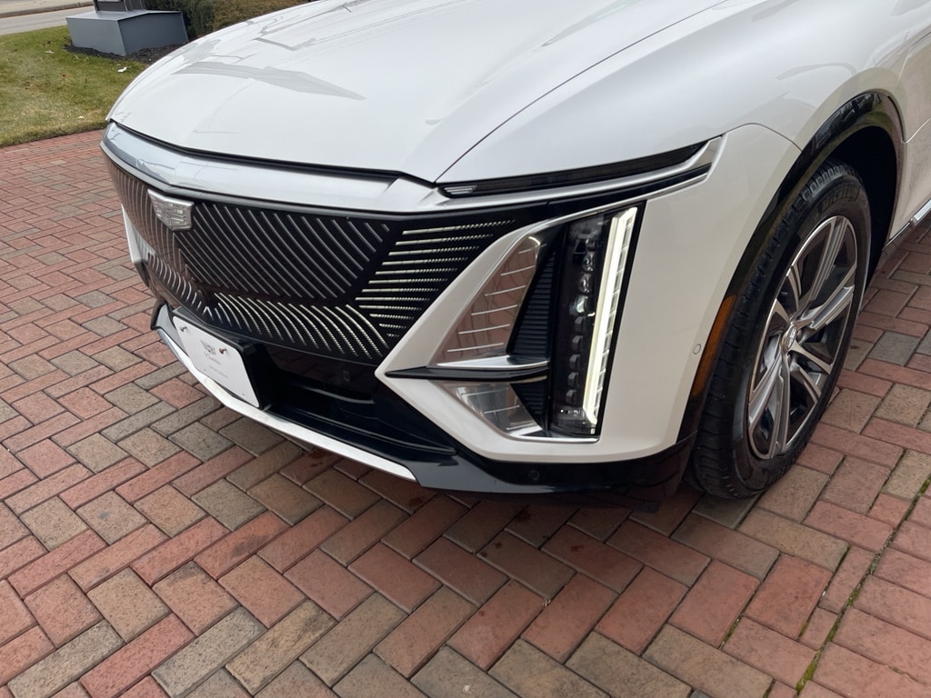 Used 2024 CADILLAC LYRIQ Luxury 1 SUV