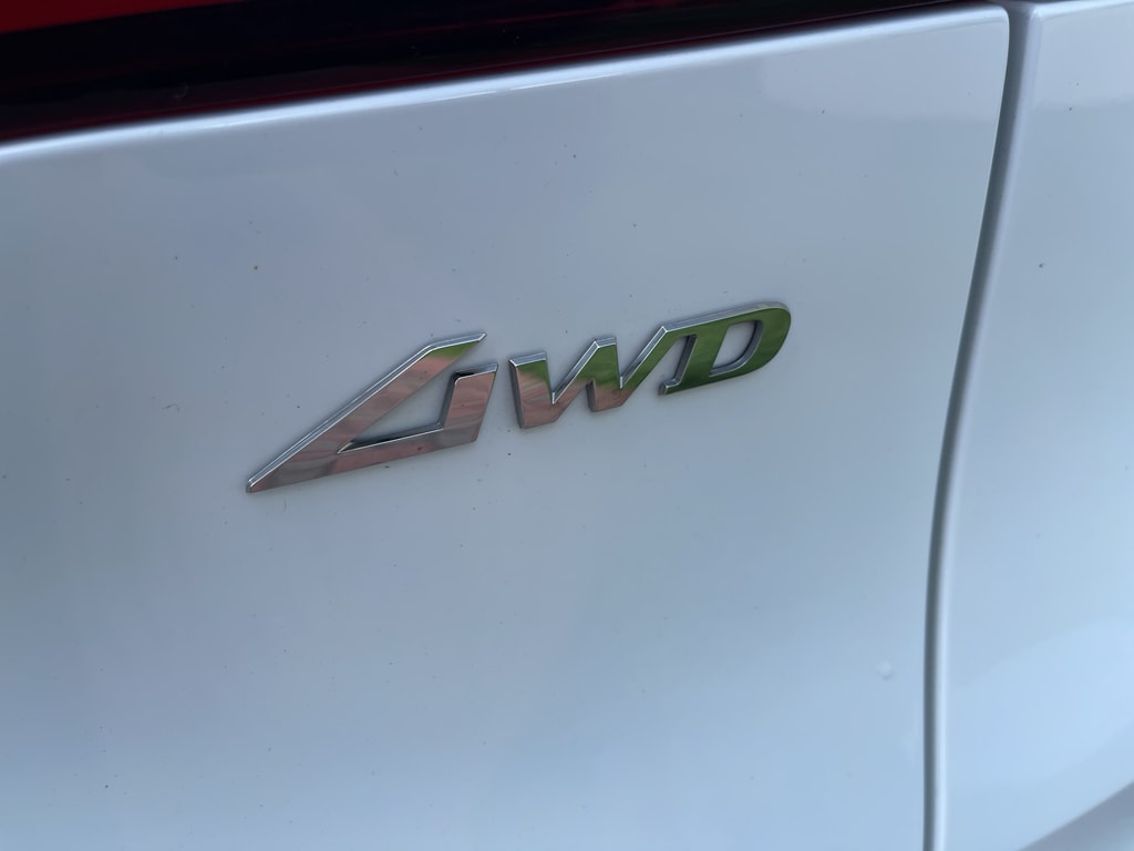 2025 GENESIS GV70 Standard - Photo 13