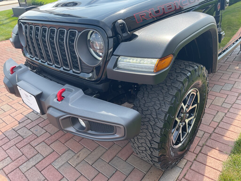 2024 Jeep Wrangler Rubicon photo 2
