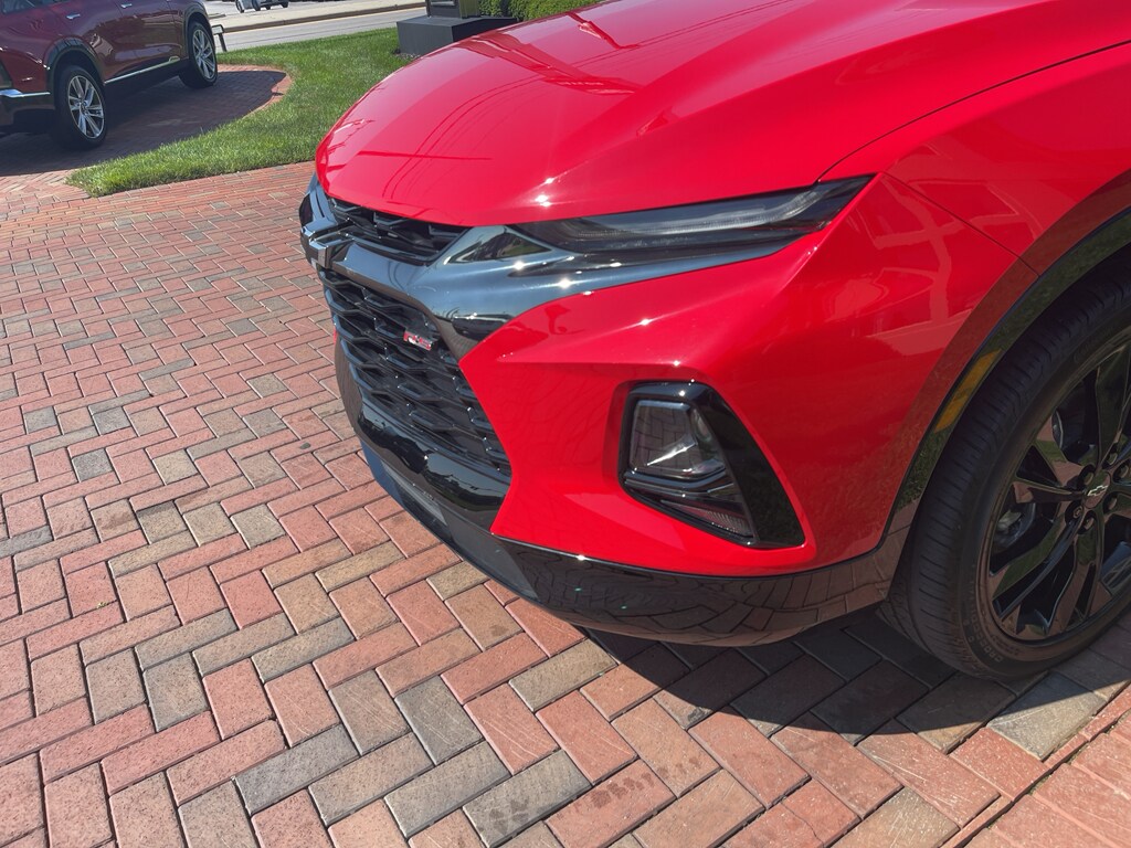 2022 Chevrolet Blazer RS photo 2