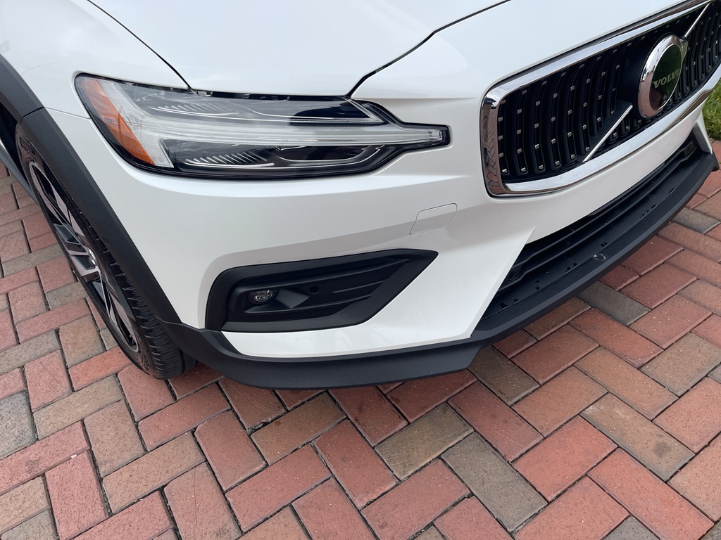 Used 2025 Volvo V60 Cross Country Plus