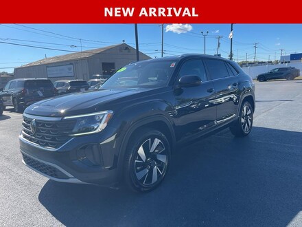 2025 Volkswagen Atlas Cross Sport 2.0T SE w/Technology