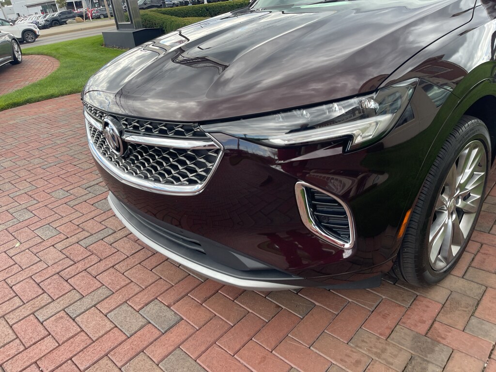 2021 Buick Envision Avenir photo 2