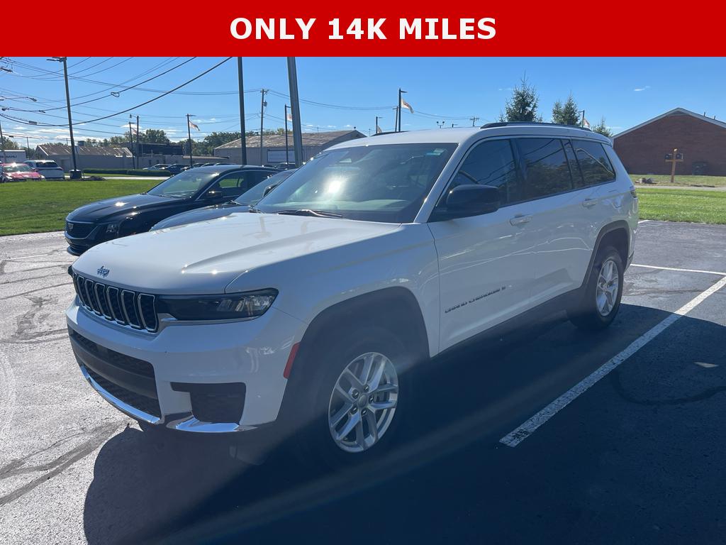 2023 Jeep Grand Cherokee L Laredo's photo