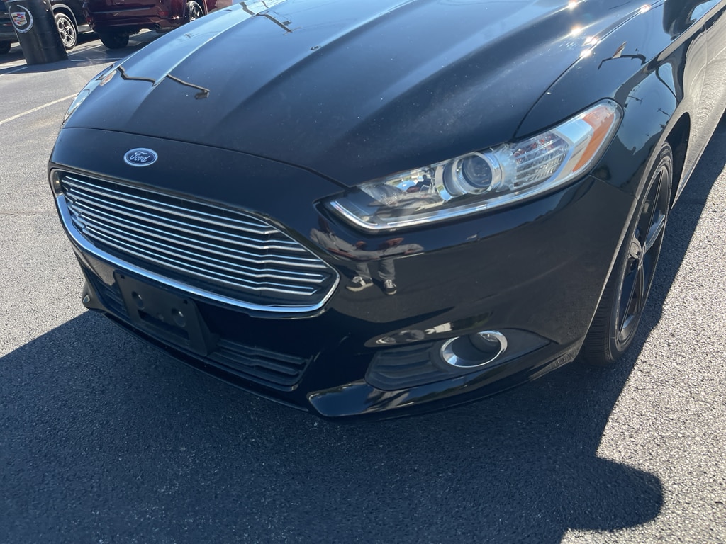 Used 2016 Ford Fusion SE