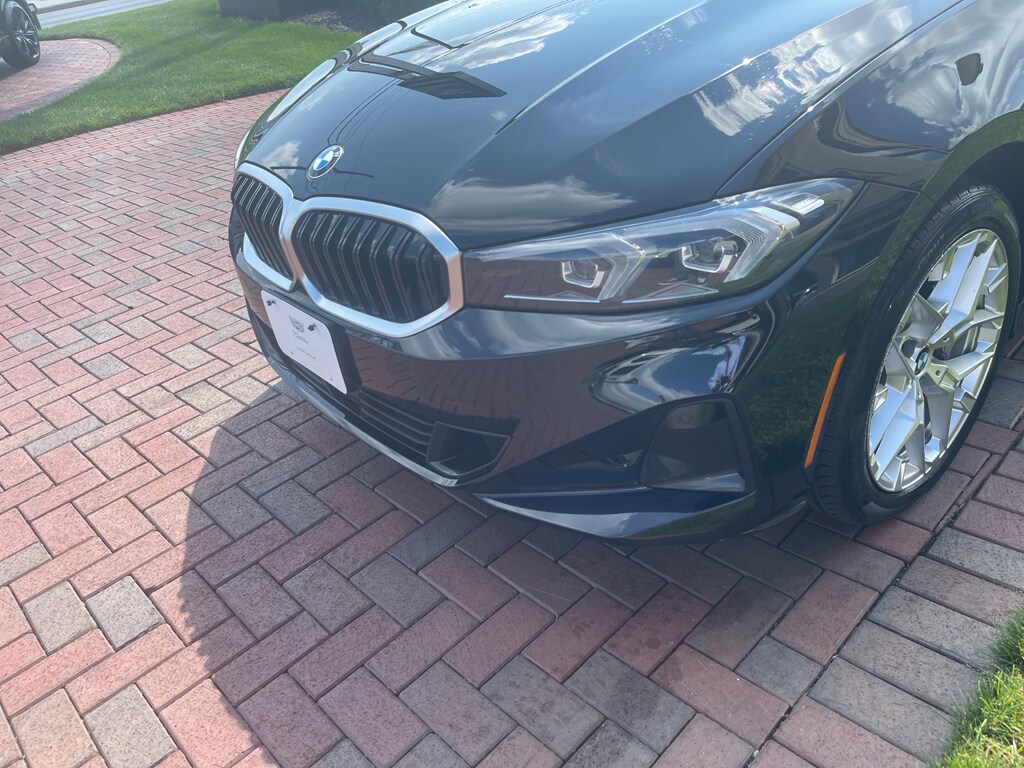 2025 Bmw 330i xDrive photo 2
