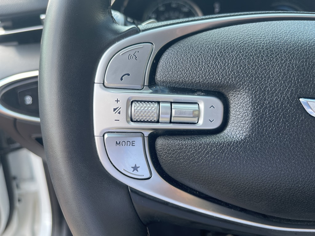 2025 GENESIS GV70 Standard - Photo 21