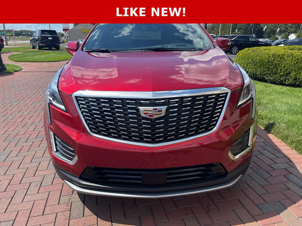 2024 Cadillac XT5 Platinum Premium Luxury photo 3