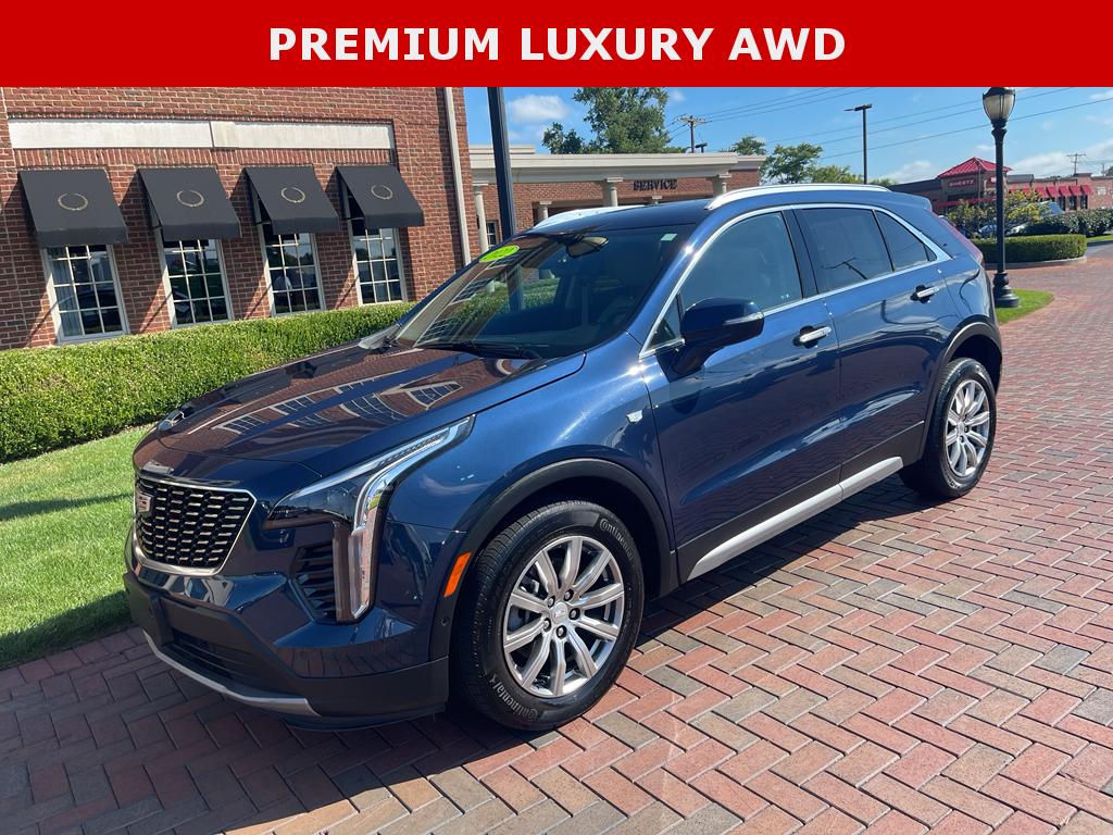 2022 Cadillac XT4 Premium Luxury