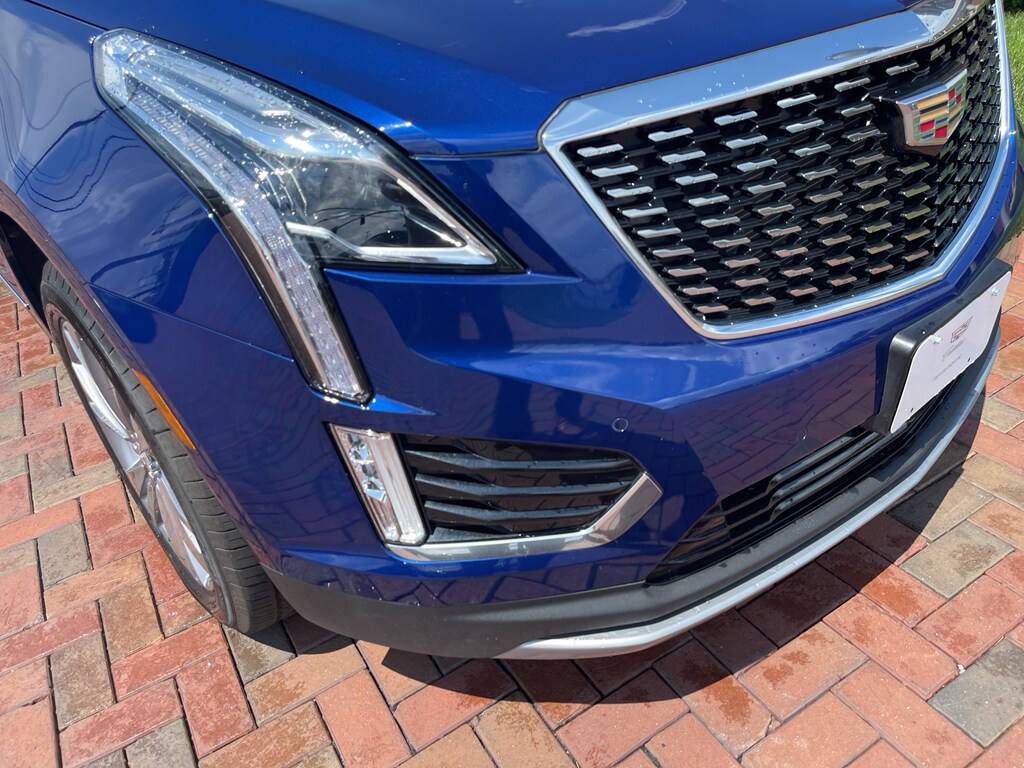 2025 Cadillac XT5 Premium Luxury photo 4