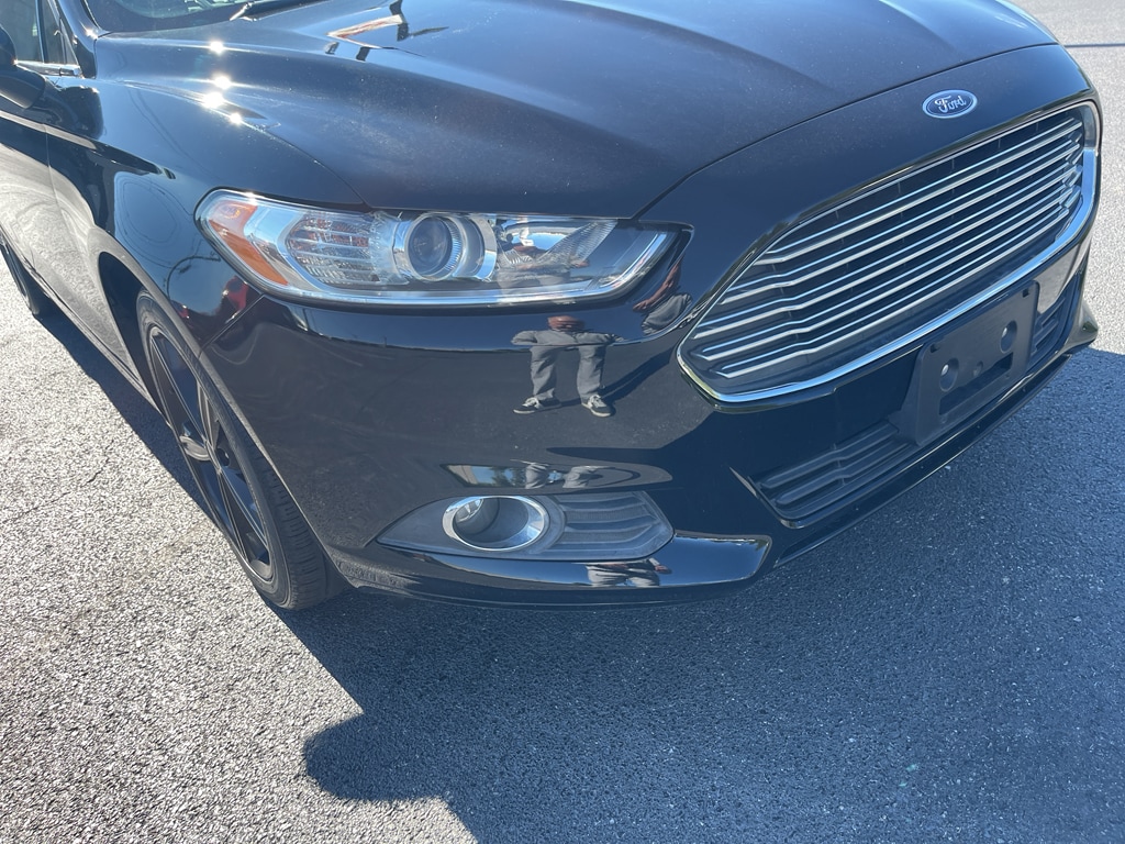 Used 2016 Ford Fusion SE