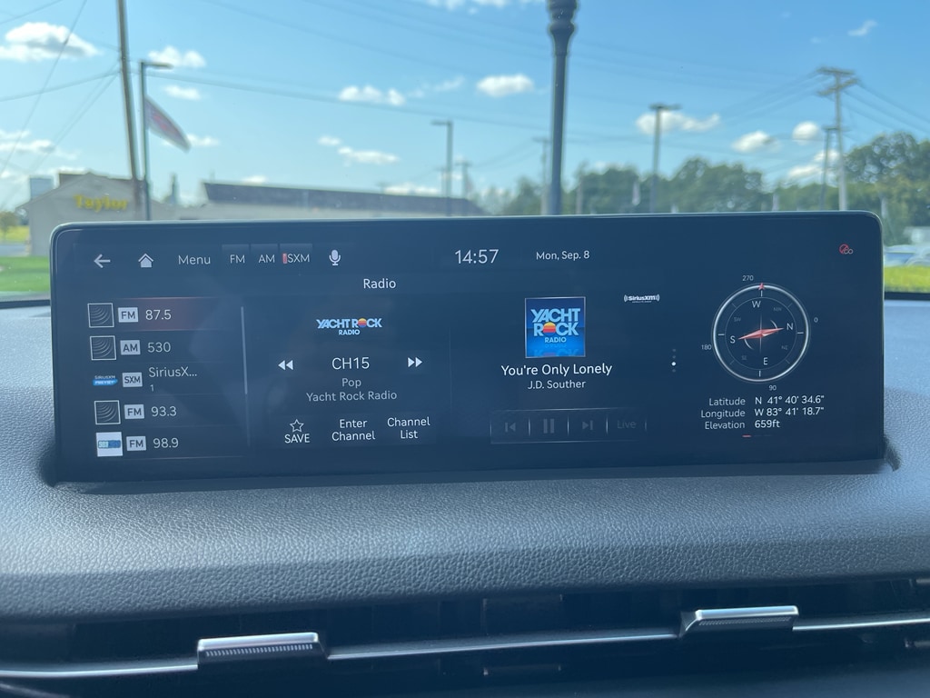 2025 GENESIS GV70 Standard - Photo 23