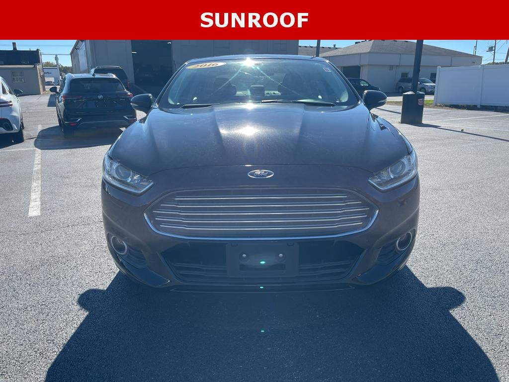 Used 2016 Ford Fusion SE